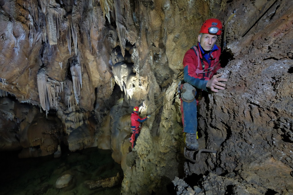 Monitoraggio della falda nella grotta Lindner -Studio scientifico di Barbara Grillo- Alpinismo triestino 138/2013