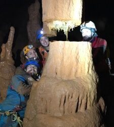 Grotta delle Margherite. Nomen omen